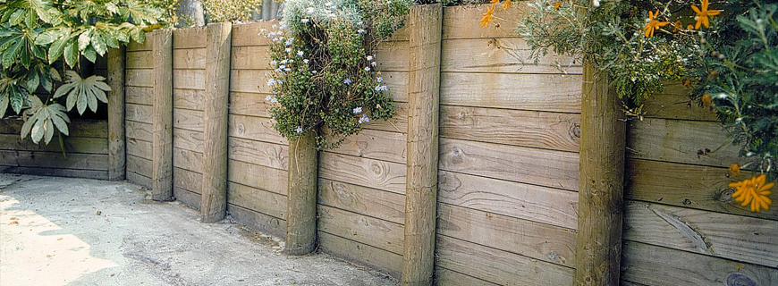 Pinex Retaining Wall Chh Woodproducts - How To Build A Timber Retaining Wall Nz